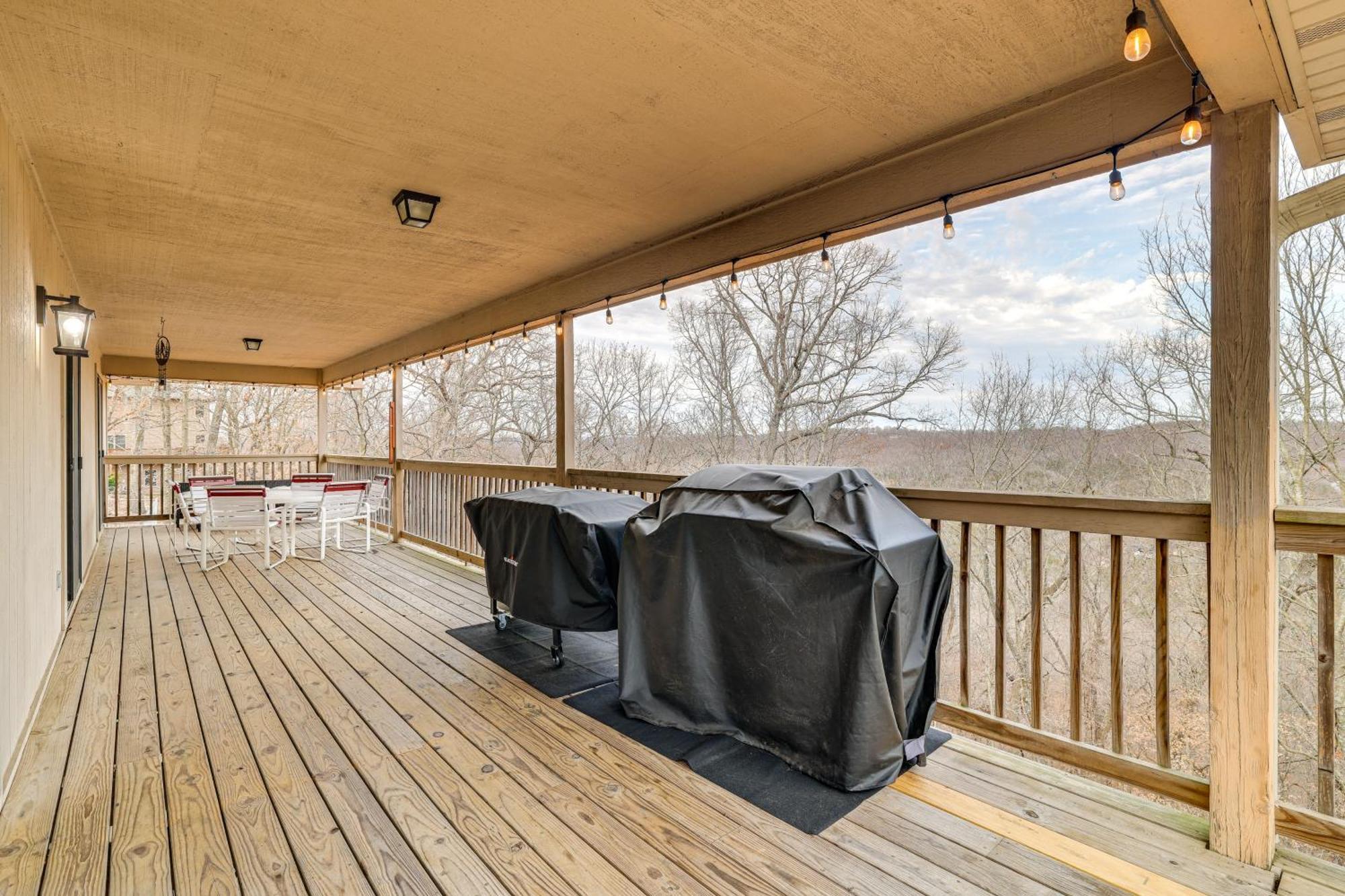 Spacious Holiday Island Escape With Deck And Gas Grill Buitenkant foto